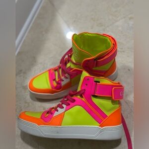 New - Gucci Woman’s Signature High Top 'Fluo Matt' 
Size 39
